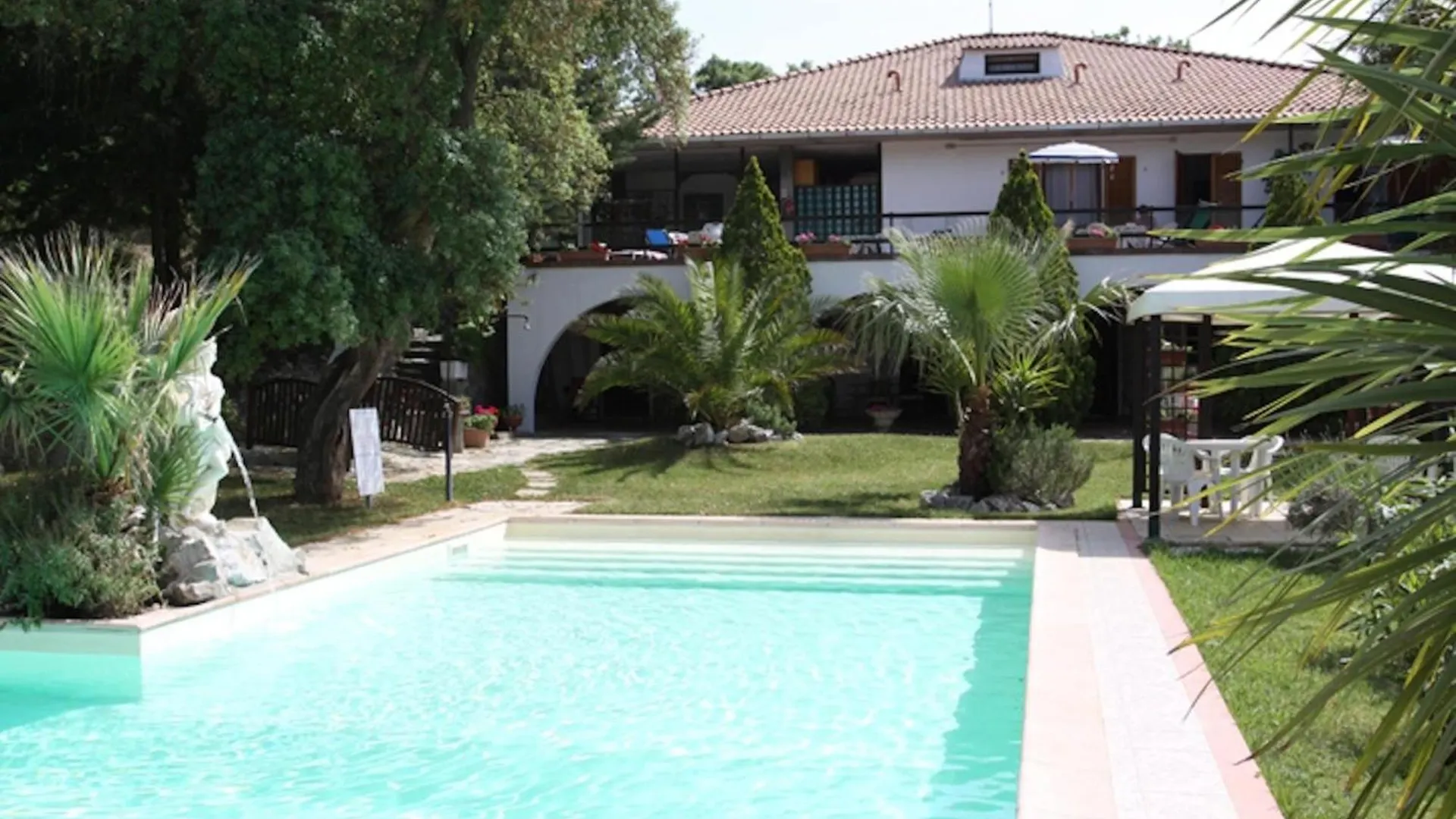 Wohnung Mit Grill Und Gemeinsamem Pool Campiglia Marittima 0*,