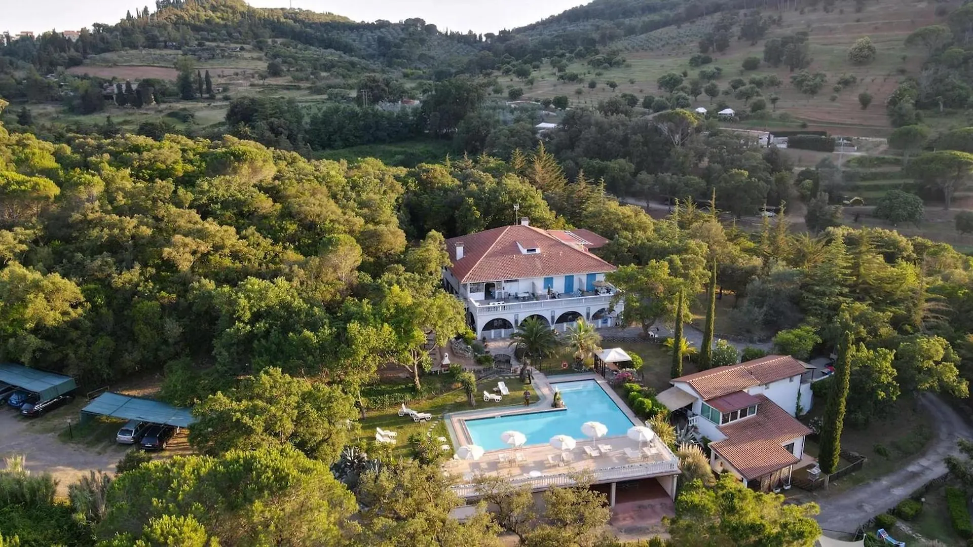 Wohnung Mit Grill Und Gemeinsamem Pool Campiglia Marittima